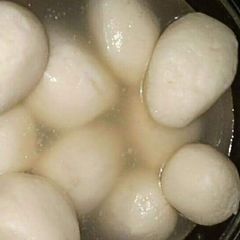 A picture of Rasgulle.