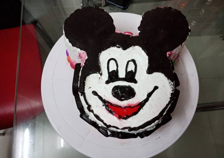 Simple Way to Prepare Speedy Mickey Mouse chocolate cake