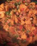 Chicharrón de cerdo con chorizo a la mexicana