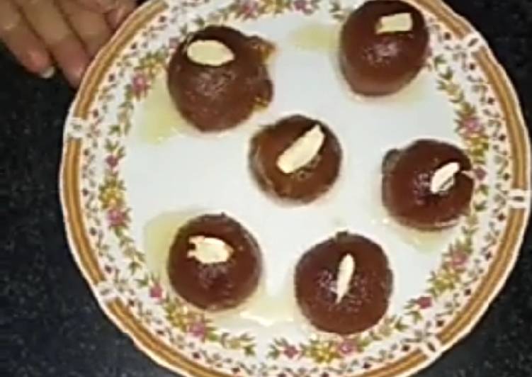 Step-by-Step Guide to Make Favorite Biscuit ke Gulab Jamun