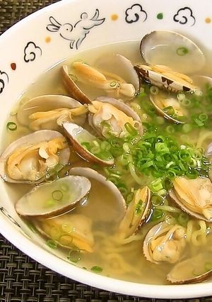 A picture of Asari Shio Ramen (Clam Salt Ramen).