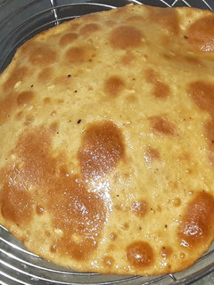 तिल गुड़ की मीठी पूड़ी (Til gur ki meetha puri recipe in hindi) रेसिपी मुख्य फोटो