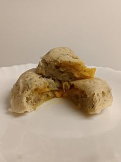 Una foto de Pan sin gluten relleno de queso en 5 minutos