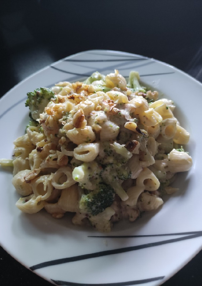 Una foto de Macarrones con Brócoli y Nueces