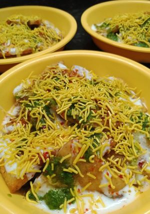 A picture of Khasta chaat.