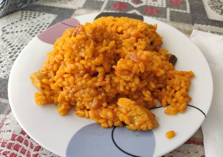 Paella de pollo