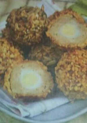 A picture of Tiny Scotch eggs (Zante).