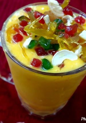 A picture of Mango Ice Cream Shake.