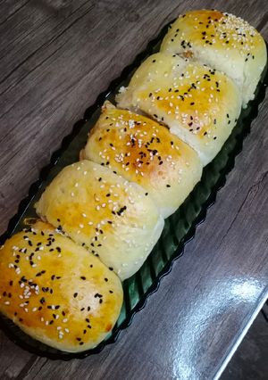 A picture of 3 -layers chicken buns 😘😘.