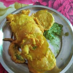 Aloo ki pakodi A picture of Aloo ki pakodi.
