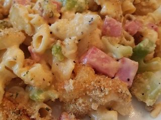 Ham & Broccoli Mac N Cheese Casserole