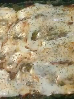 Una foto de Pizza de Acelga Económica Rica y Fácil😊😉!!!