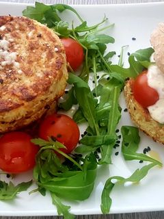 Una foto de Hamburguesas de coliflor y atún, súper light