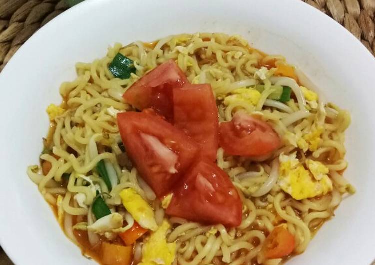 Bagaimana Membuat Mie tek-tek ala Dapur Kania, Enak