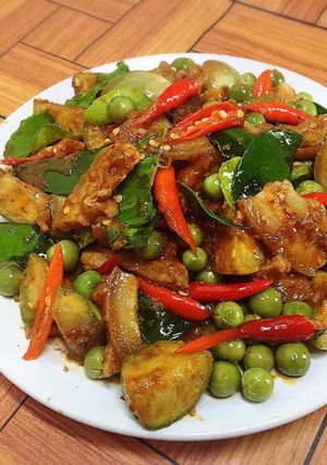 รูปของ ผัดเผ็ดหมูสามชั้น