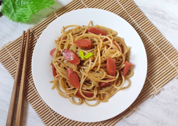 Garlic Sausage Pasta