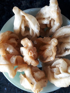 પૂરી (Poori Recipe in Gujarati) રેસીપી મુખ્ય ફોટો
