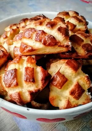 Pillekönnyű burgonyás pogácsa recept fotója