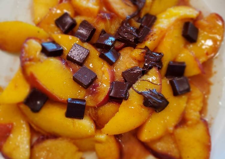 Recipe of Speedy Sugar N Spice sauteed peaches