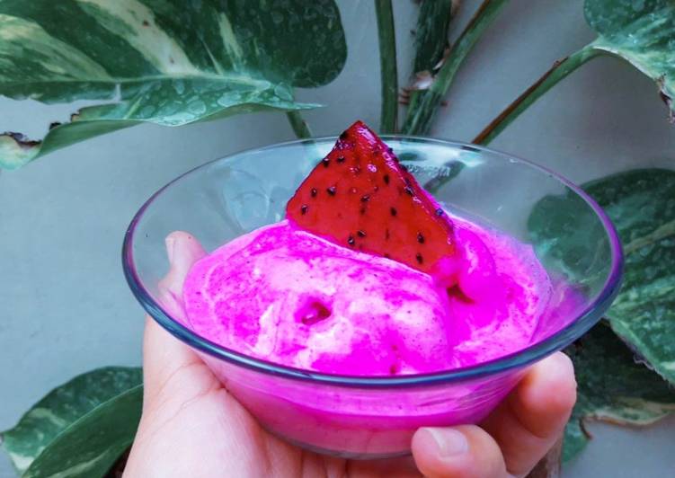 Bagaimana Membuat Es krim buah naga yang Bikin Ngiler