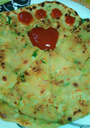 गोभी पराठा (Gobhi paratha recipe in hindi) रेसिपी मुख्य फोटो