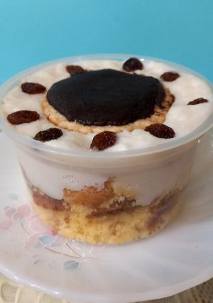 A picture of Firni delight with choco.