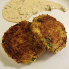 A picture of Super Easy Salmon Patties.