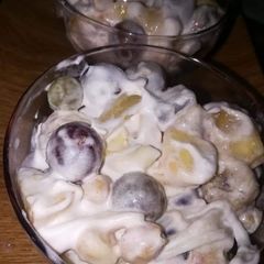 A picture of Fruity creamy chaat.