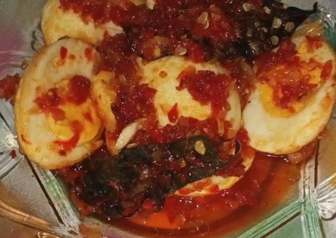 Telur balado