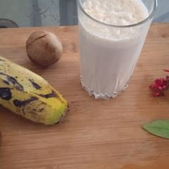 Chikoo and Banana Shake A picture of Chikoo and Banana Shake.