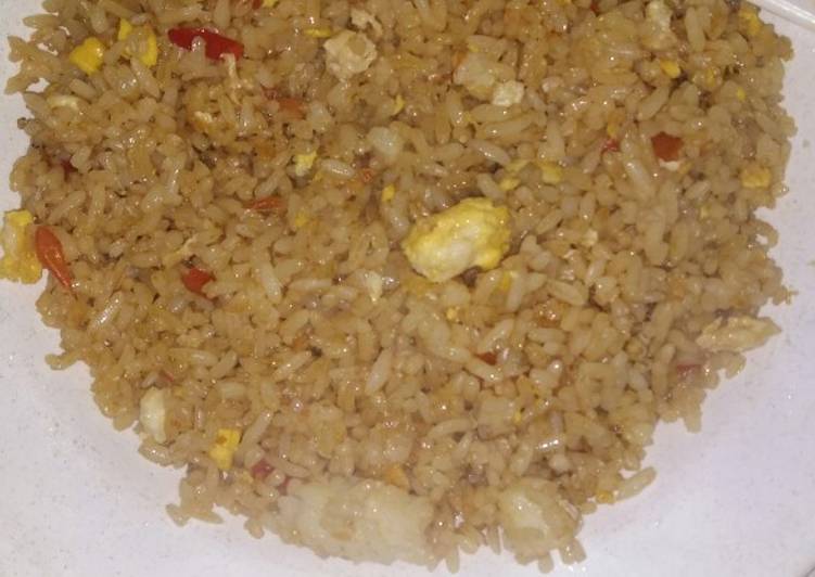 Nasi goreng telur