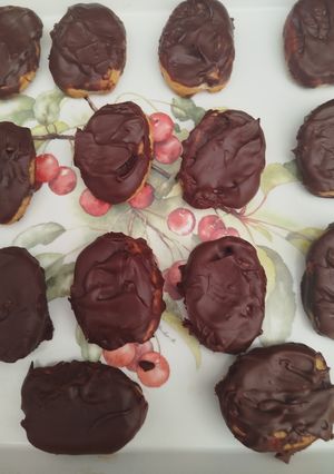 Una foto de Palmeritas de hojaldre con canela y Eritritol o azúcar y cobertura de chocolate