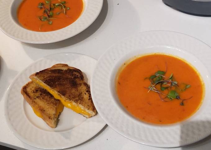 Recipe of Ultimate Charred Fresno Tomato Soup