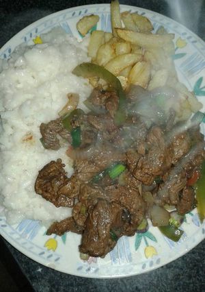 Una foto de Lomo saltado