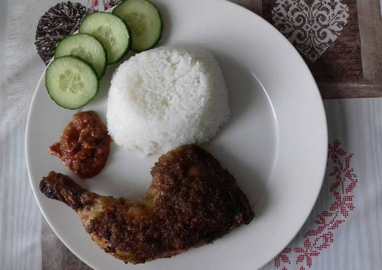 Cara Gampang Membuat Ayam Panggang Kalasan, Sempurna