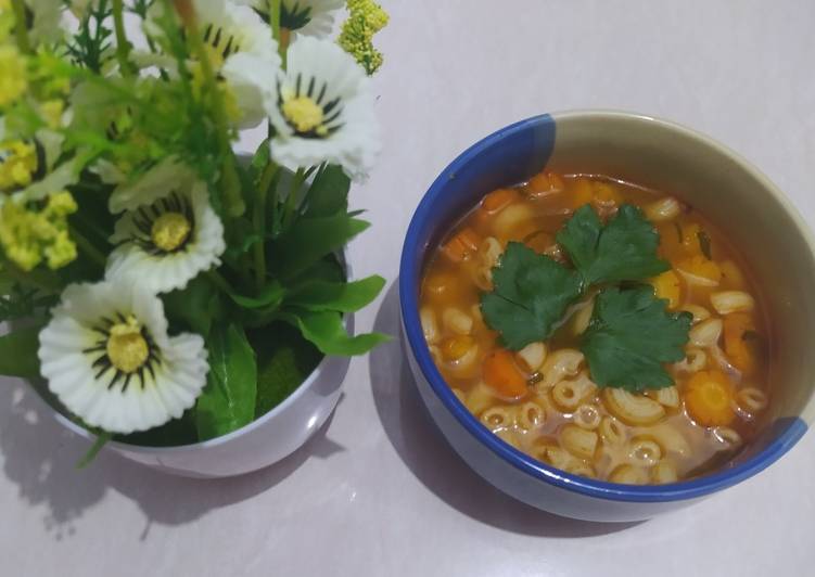 Resep Sup Makaroni Bolognese yang Enak Banget