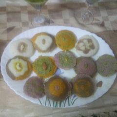 A picture of Designer idlis.