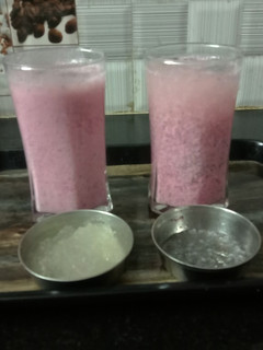 பாதாம் பிசின் ரோஸ் மில்க் செய்முறை முக்கிய புகைப்படம்