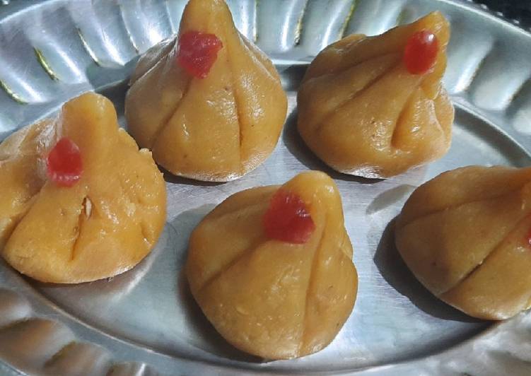 Besan modak