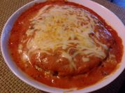 Una foto de lasaña de queso cottage
