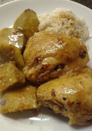 Una foto de Pollo a la mostaza & miel con arroz blanco y batatas al natural