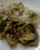 Peceto al champignon con verdeo y arroz blanco 