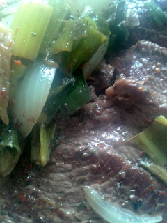 Una foto de Bifes de ternera al verdeo y puerros
