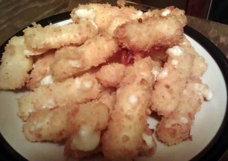 Recipe of Speedy Mozzarella Sticks