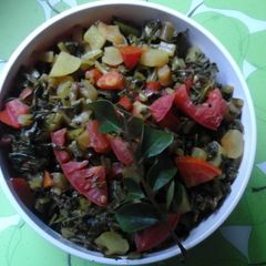 A picture of Radish and  Tomato Fry.