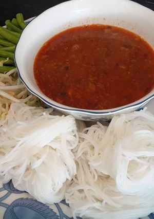 รูปของ ขนมจีนน้ำพริกแกงเผ็ดปลากระป๋อง