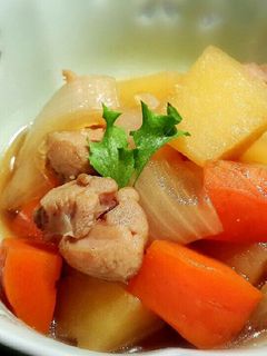 รูปของ เนื้อต้มมันฝรั่ง Nikujaga 肉じゃが