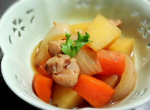 รูปของ เนื้อต้มมันฝรั่ง Nikujaga 肉じゃが