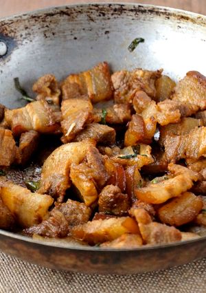 Hình của món Thịt ba chỉ rang.