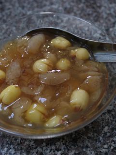 Hình của món Chè hạt sen, long nhãn.